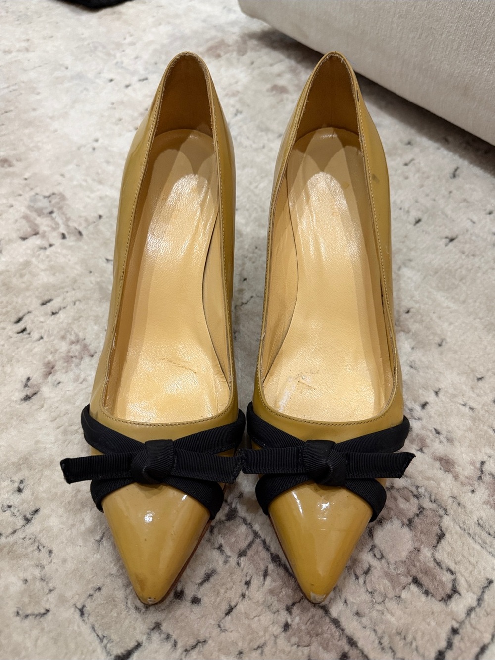 Vintage Kate Spade Pointed Toe Bow Pumps in Mustard Yellow size 9M